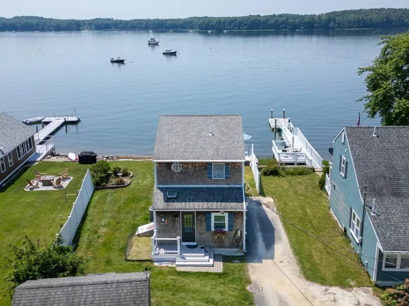 13 1/2 Boston Harbor Road, Dover, NH 03820