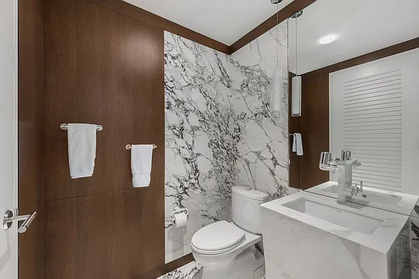 Rented by Compass | media 10