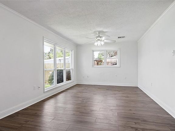 4th image of 1817 Airline Park Blvd