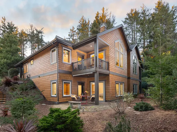 3168 NE Cascara Ct, Lincoln City, OR 97367