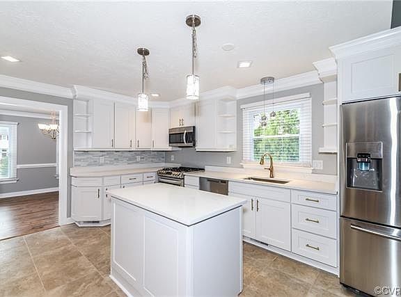 4th image of 7118 Spicewood Dr