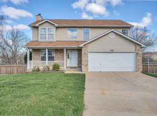 5301 Doe Run Dr, Imperial, MO 63052