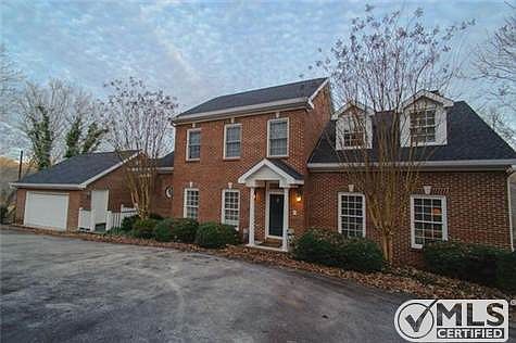 1st image of 123 Shady Cove Ln