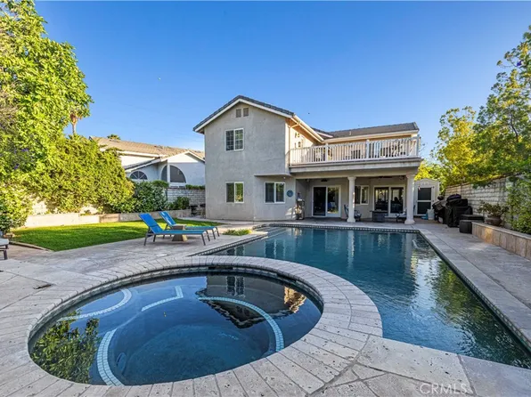 28642 Apricot Pl, Santa Clarita, CA 91390
