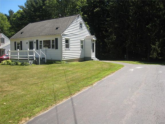 3rd image of 107 Broadmoor Dr