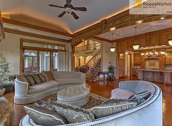 4th image of 3105 W 138th St