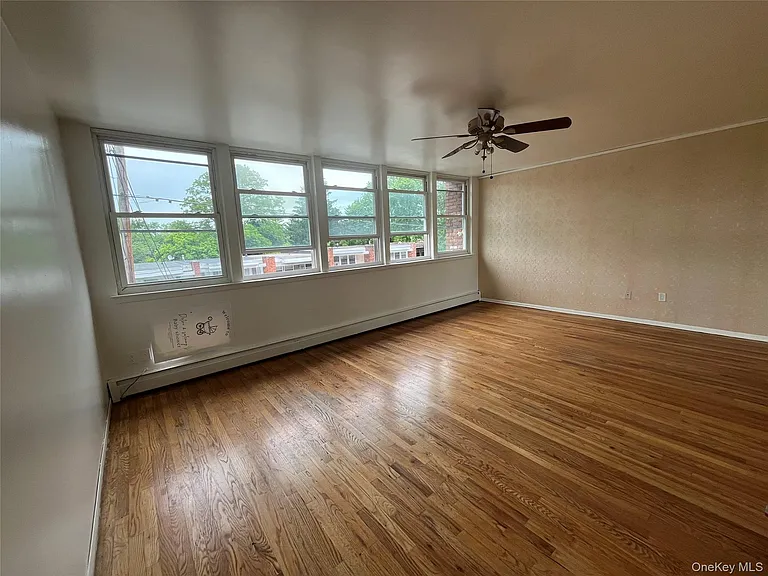 156 Coolidge St — Photo 14