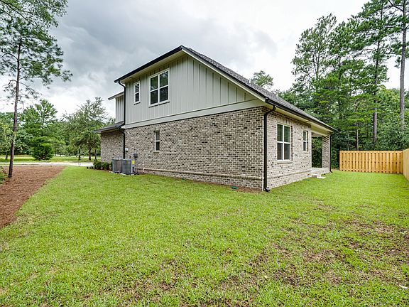 Representative Plan. Colors, finishes and upgrades may vary.