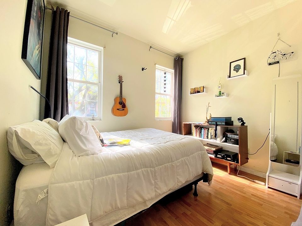 2nd image of 347 Franklin Ave APT 2