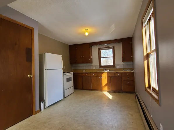 902 N Hamilton St, Saint Croix Falls, WI 54024