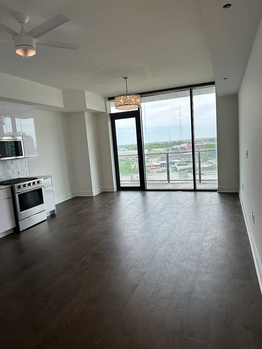 Building Photo - 788 W Marietta St #812