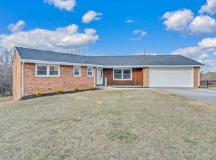 5257 Luwana Dr, Roanoke, VA 24018