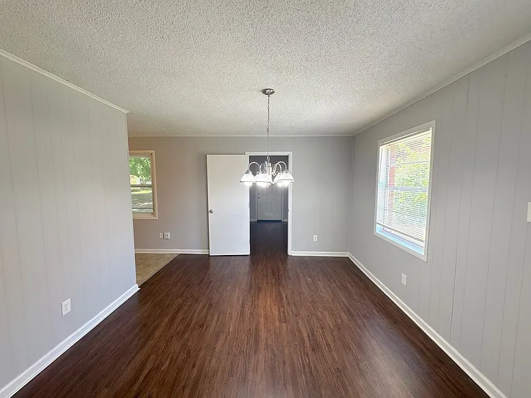 4465 Rose Heather St — Photo 8