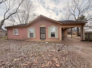 6345 Greenbriar Dr, Horn Lake, MS 38637