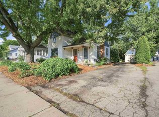 572 Mill St, Green Lake, WI 54941