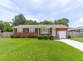 5445 Shadowwood Dr, Virginia Beach, VA 23455