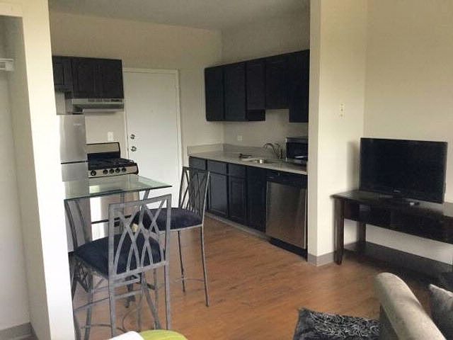 2nd image of 720 Crescent St APT 203