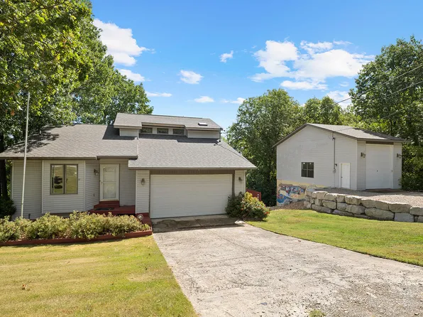 348 Paradise Heights Drive, Ridgedale, MO 65739