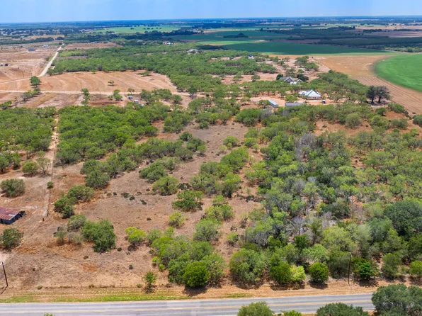 14535 Fm 536, Pleasanton, TX 78064