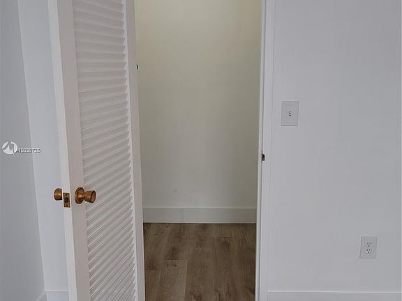 4th image of 2899 Collins Ave APT 1736
