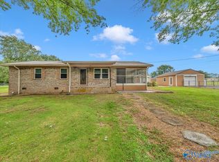 44 Vernon St, Fyffe, AL 35971