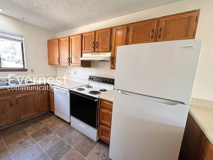 4012 Muse Way — Photo 2