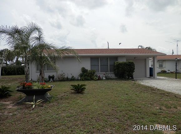 1st image of 26 Poinsettia Dr