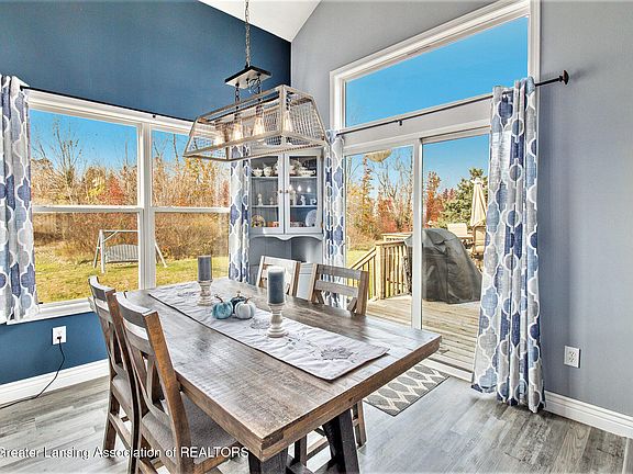 5th image of 218 E Chester Dr #23