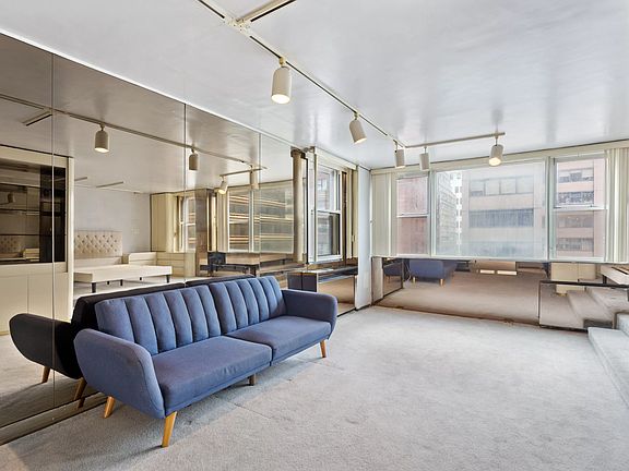 2nd image of 200 E 58th St APT 11G