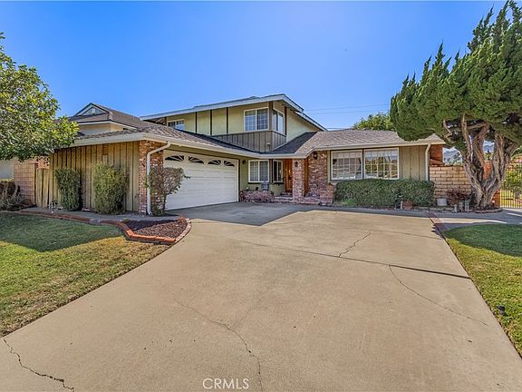 2nd image of 2737 Fragancia Ave