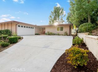 26253 Adamor Rd, Calabasas, CA 91302