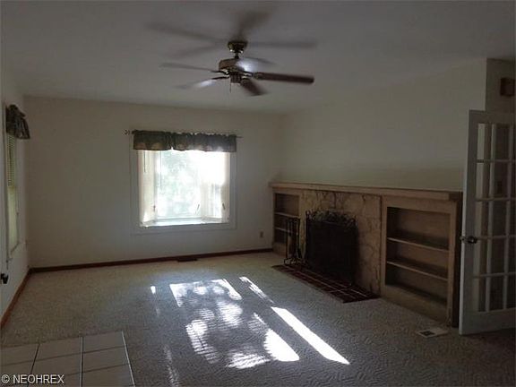 3rd image of 3487 Vanderhoof Rd