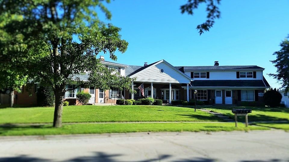 1st image of 4436 Lori Dr APT A