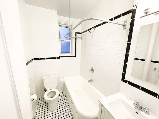 Rented by Maz Group NY | media 7