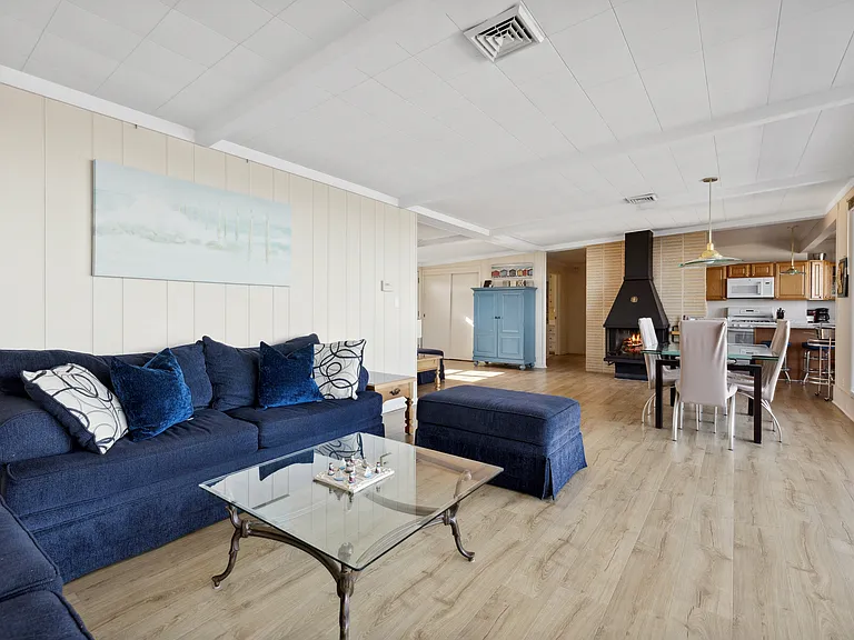 1414 Shore Dr — Photo 9