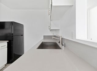 Latitude Apartments, Van Nuys, CA 91406