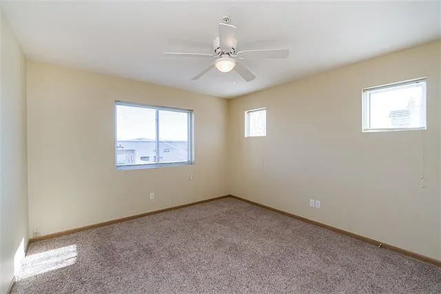 4600 Grand Ave — Photo 4