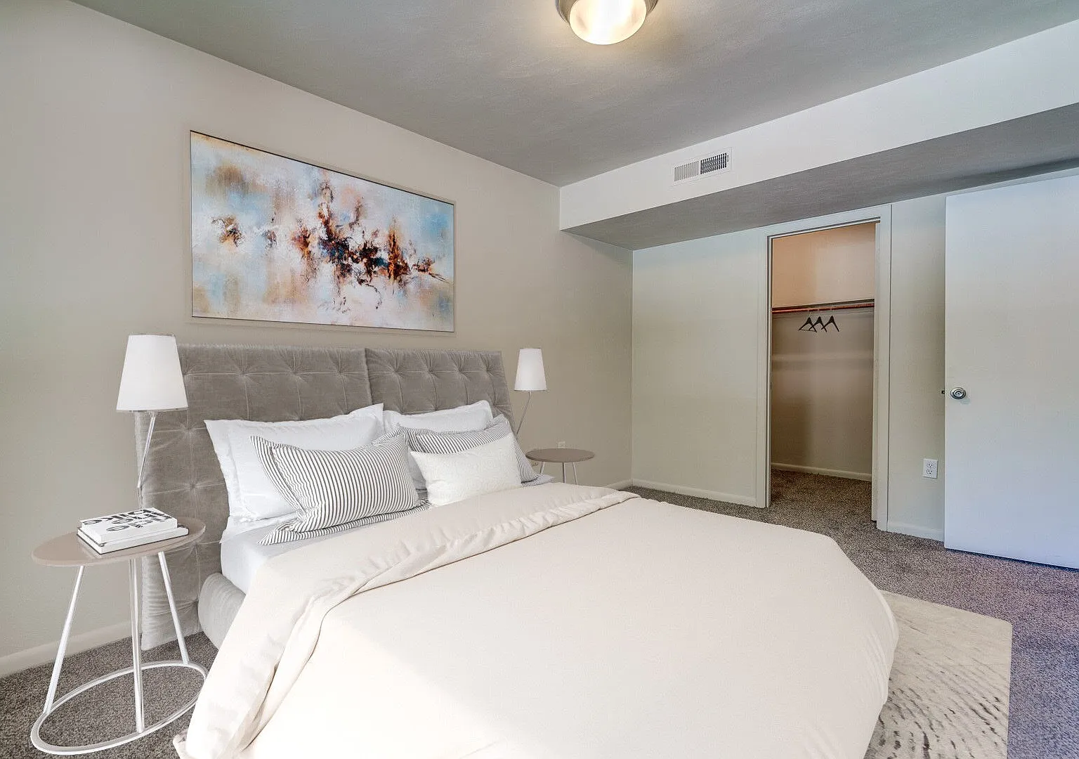 Ridgewood Village Apts — Photo 4