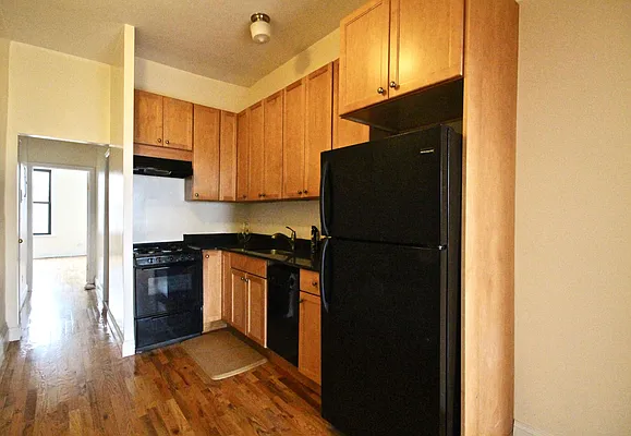 Rented by Rental Solutions Inc | media 27