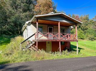 206 Zenith Rd, Butler, PA 16001
