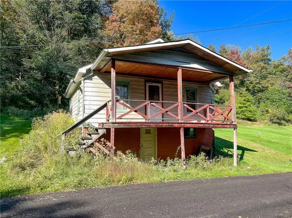 206 Zenith Rd, Butler, PA 16001