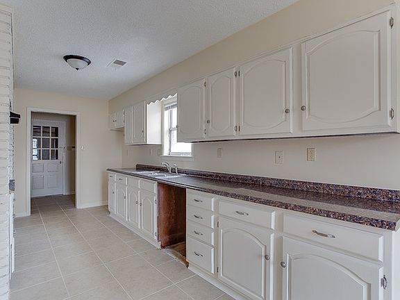 2nd image of 4089 Starwood Dr