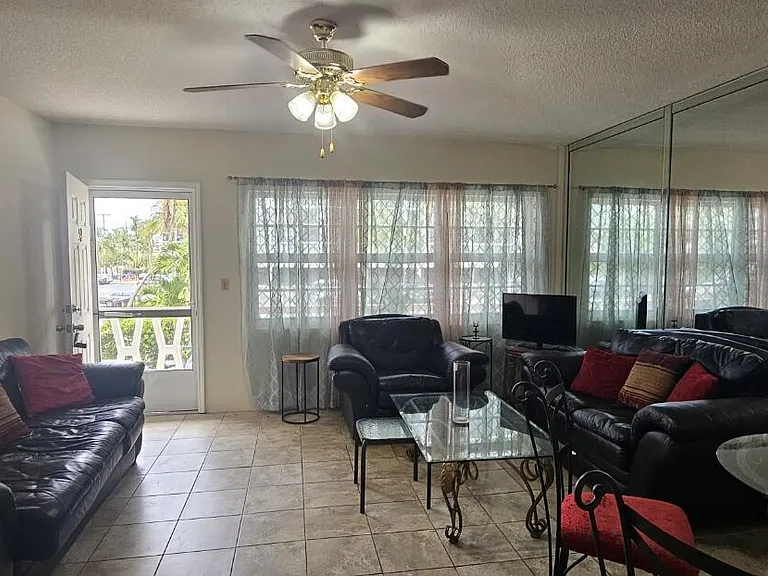 2001 S Ocean Dr #59 — Photo 2