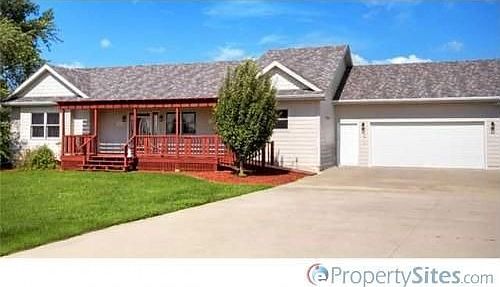 1st image of 3861 NE 80th St