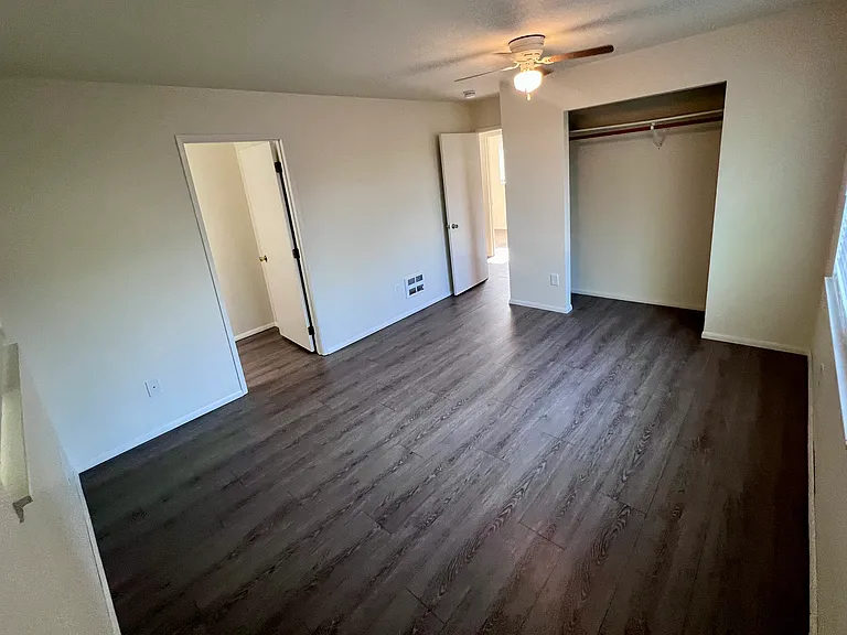1322 Chestnut St — Photo 7