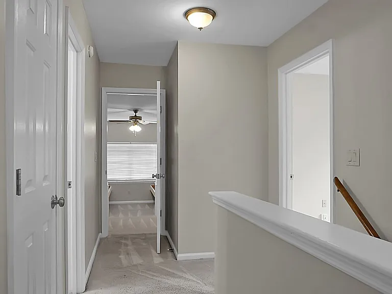 3274 Middleburry Ln — Photo 31