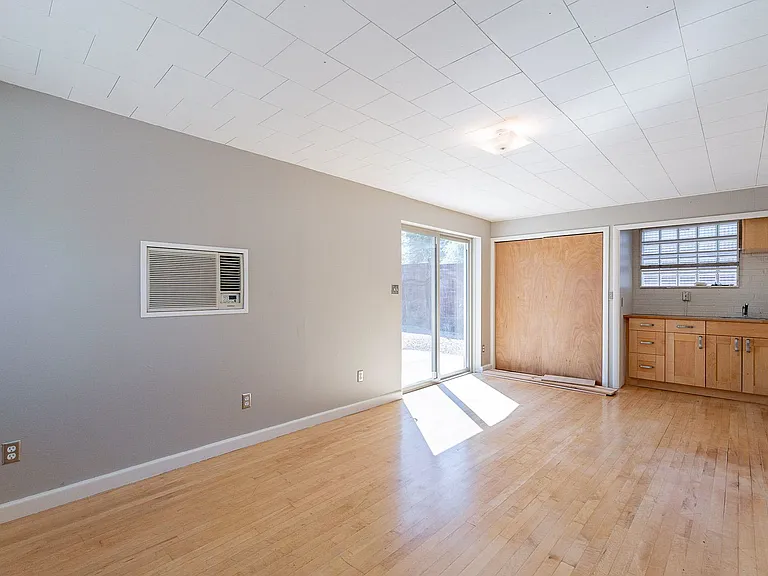 102 N Avenida Carolina — Photo 25