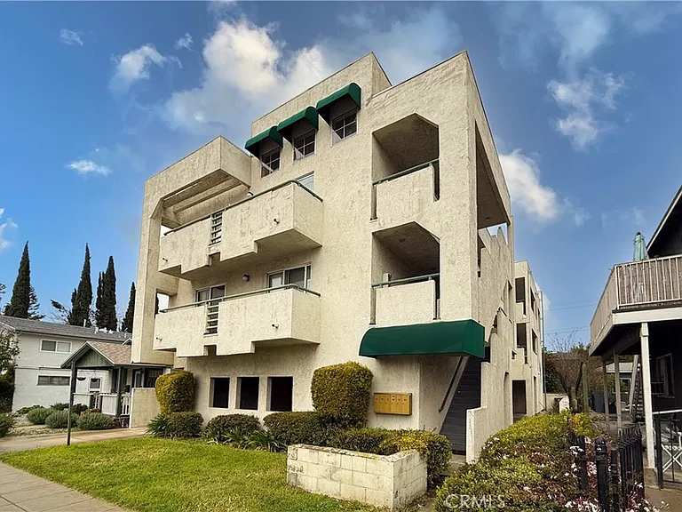 3805 W Verdugo Ave #C — Photo 1