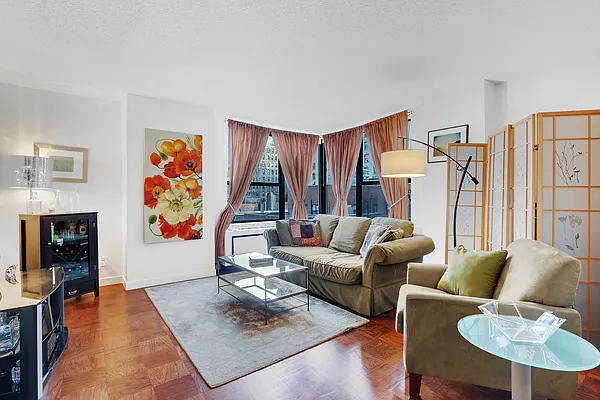 Rented by Cooper & Cooper Real Estate | media 22