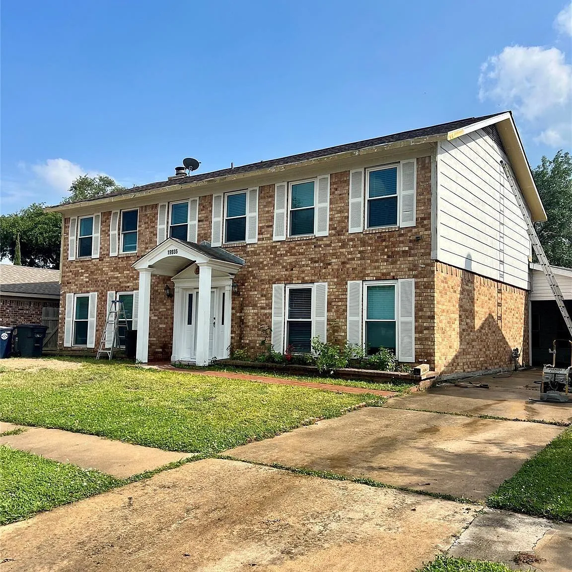 5 bed, 3.5 bath, 2464 sqft, $2,700 — Photo 1